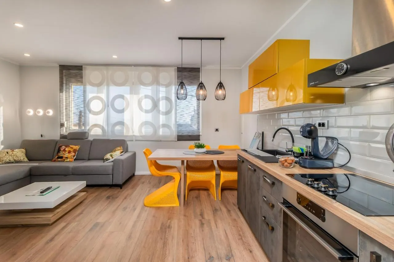 Adastra Apartments With Private Parking And Floor Heating contacts