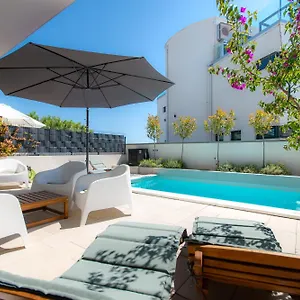 https://blue-adriatica.hotelinzadar.com