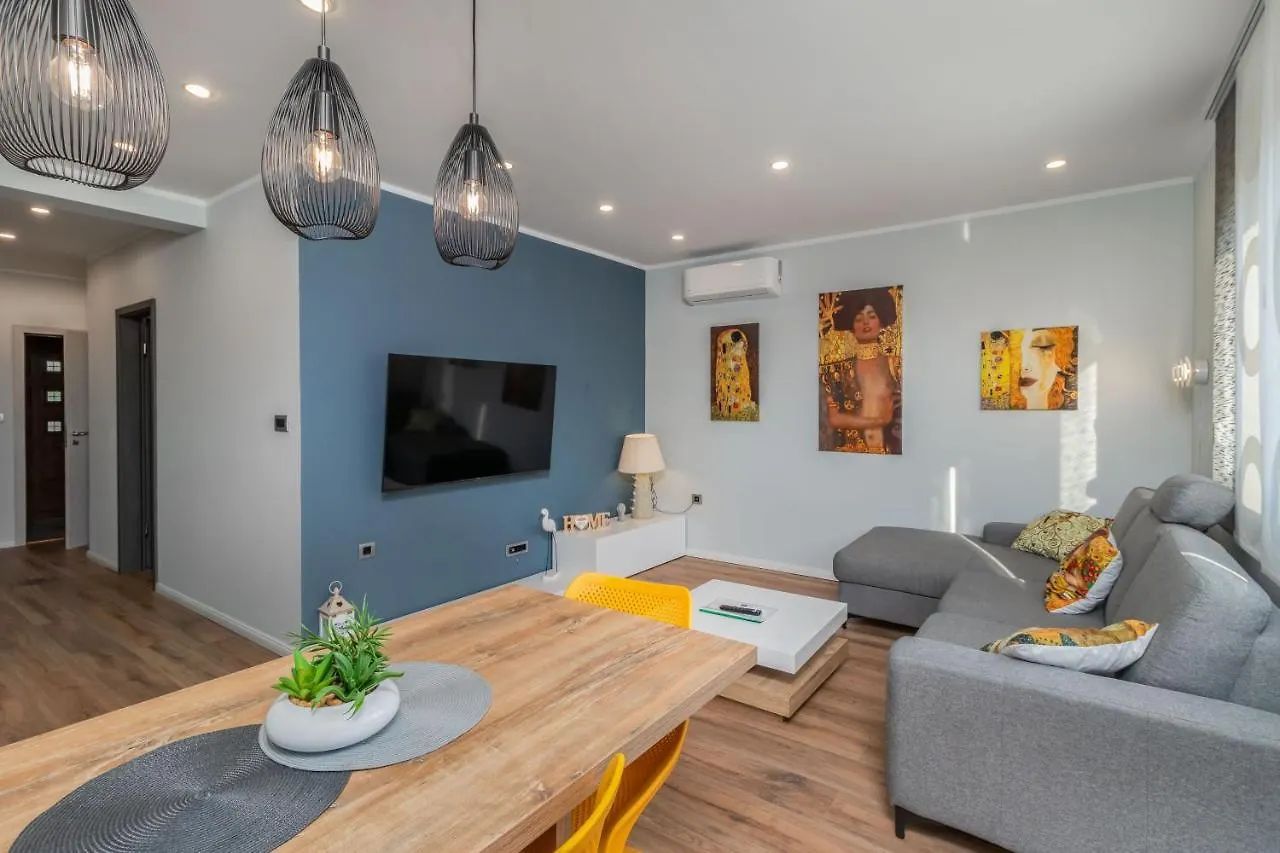 Adastra Apartments With Private Parking And Floor Heating Rijeka Kroatien