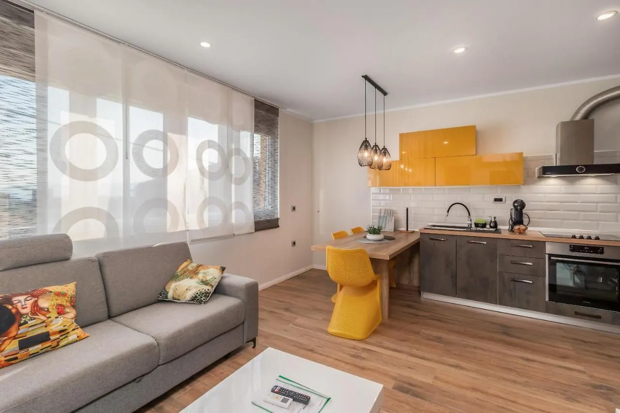 Adastra Apartments With Private Parking And Floor Heating Rijeka Kroatien